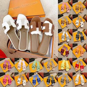 sandales célèbres Designer Femmes Sandal Sandal Pantoufle Summer Beach Sandales Lady Leather Classic Flip Flops Tlides Luxury Sandale Sliders Platform Eur 35-42
