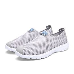 Top qualité maille respirant chaussures de course mode décontractée hommes femmes sport baskets formateurs printemps et été style 2021