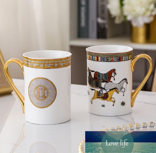 Top qualité lait thé boissons tasse à café bordure dorée porcelaine grande capacité tasse plaque support ensemble en gros