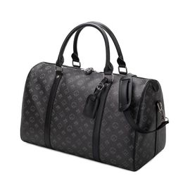 Top Quality New Men Duffle Femmes Sac de voyage Duffel Sac à main sac à bagages Sac de voyage Pu Leather sacs à main grands sacs de bac à corps cross 55 cm 834