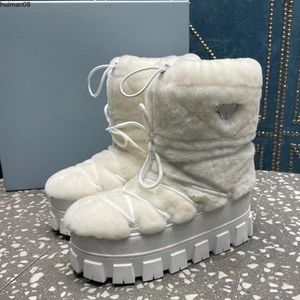 Botas de tobillo con placa de nailon de primera calidad Slip-on Botín con parte inferior gruesa Punta redonda con cordones Esquí Bota de nieve para mujer Zapatos al aire libre Diseñador de lujo Calzado de fábrica de fondo plano H8