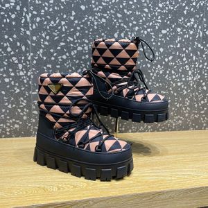 De calidad superior Placa de nylon Tobillo Esquí Botas para la nieve Slip-On Chunky Bootie Punta redonda Bota de luna Mujer Diseñador de lujo Moda Zapatos con cordones Calzado de fábrica