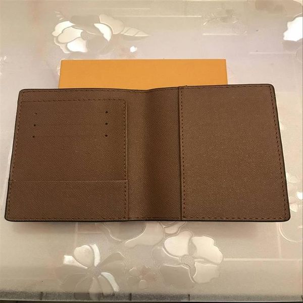 Couverture porte-passeport de qualité supérieure France Designers de style Paris hommes classiques femmes célèbres luxurys couvre les portefeuilles de cartes avec box256g208d