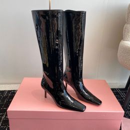 Cuir verni de qualité supérieure Talons chaton à bout carréBottes au genou Talon aiguille imprimé crocodile Bottines de mode Femmes Chaussures de créateur Bottes longues Chaussures d'usine