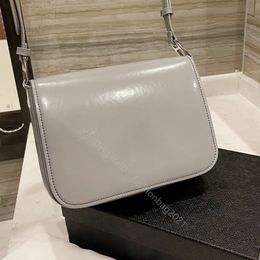 Bolsos de charol lisos de alta calidad para dama, hombro, cubierta cuadrada, estilo simple, práctico y suave, monedero para axilas, bolsos de moda, nuevas carteras calientes