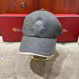 De calidad superior popular fresa bola gorra lienzo diseñador casual moda loro piana sombrero de sol deportes al aire libre hombres liga famoso béisbol gafas de amor