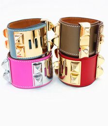 Braceletas punk de alta calidad anchas de pulseras de cuero genuinas suaves para mujeres H Jewelry de pulsera yx0207632134