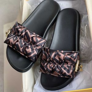 Femmes ruché satin diapositives sandales femmes Vertigo pantoufles rose marron chaussures plates à enfiler concepteurs pantoufle à large bande avec bouchon doré et cordon de serrage 316