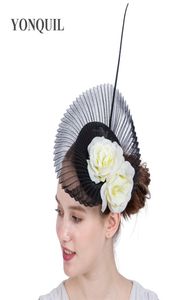 TOP qualité Sinamay noir mariage fascinateur base chapeau bandeau avec fleur de soie ivoire haut de gamme pince à cheveux dames mariage cocktail h1076431