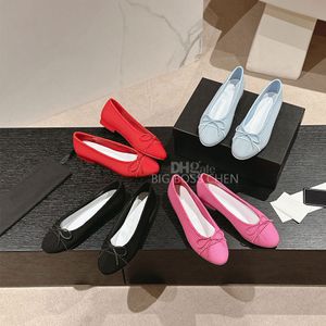 Topkwaliteit lente ronde tenen boog ballet flats schoenen damesloafers platte jurk schoenen glijden op dansschoen luxe designer schoenen fabrieksschoenen met doos