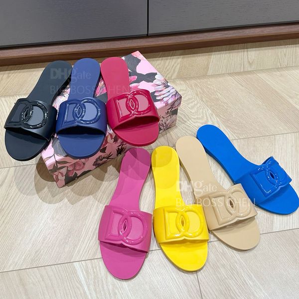 Zapatillas de goma de verano de alta calidad Logotipo de la letra Diapositiva plana Sandalias de playa Zapatos planos Zapatillas de diseño de lujo para mujer Zapatos de vacaciones Rosa amarillo verde albaricoque