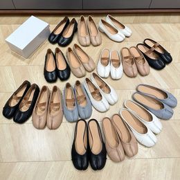 Tabi Tabi palissé modes de travail Mary Jane Chaussures robes plates Slip en cuir authentique sur des chaussures plates pour femmes glisses de luxe de luxe Lanqueurs d'usine