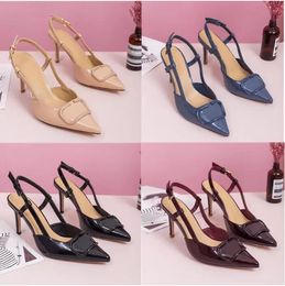 Femmes de qualité supérieure Chaussures habitantes talons hauts Fashion Nude Couleur Véritable pompes en cuir Lady Sandales Bottoms de mariage 35-41