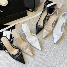 Topkwaliteit vrouwen pompen hoge hakken puntige boog gaas sexy slinggback hoge sandalen luxe mode slingback klassieke kitten hiel ontwerper dames kwaliteit enkele schoenen