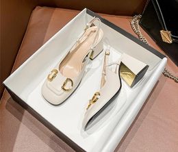 Zapatos de mujer de calidad superior hebilla Sandalias puntas cuadradas Tacones de diseñador 2 CM 5 CM 7 CM Sandalia de boda con caja original
