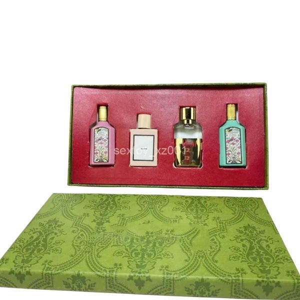 Top QualityCologne Top Parfum Set Flora Woman Gift Suits Fragrance Spray EDP Eau De Parfum Designer Lady Parfums Charming Scents Longer Lastin