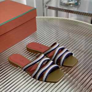 Topkwaliteit Sprightly Charms Slides Pantoffels Muilezels slip-on sandalen open tenen Woven's luxe ontwerper Leren zool mode Casual zandschoenen fabrieksschoeisel Maat 35-41
