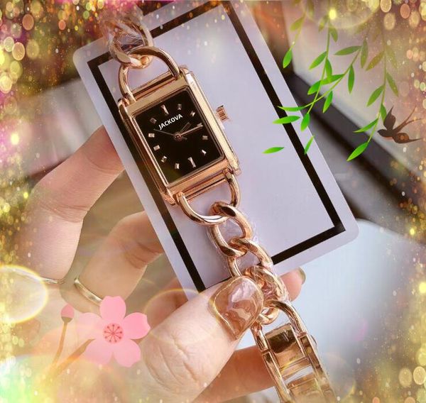 Top Rectangle Forme Cadran de luxe Mouvement À Quartz Montre bracelet en acier inoxydable femmes Amateurs d'horloge choix de la star de la mode couleur or argent montres mignonnes cadeaux