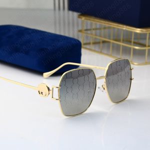 Top retro oversized vierkante gepolariseerde zonnebril voor vrouwelijke mannen vintage tinten UV400 klassieke grote metalen zonnebralen modeontwerper luxe letter dames