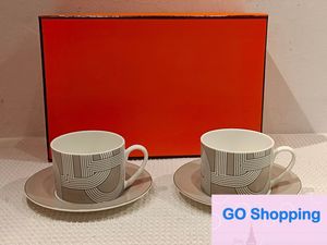 Top Runway Series Bone China Coffee Cup Set Two Cups Two Plates Home Gift Groothandel
