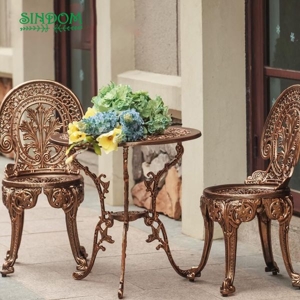 Top Sale Outdoor Garden Cast Aluminium Patio Furniture Balcon Crown Crown Table and Chairs