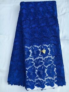 Tissu africain en dentelle guipure soluble dans l'eau, broderie bleu royal, avec motif floral, pour robe de soirée, meilleure vente, QW17-5