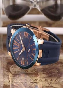 Top Sell Man Watch Blue Face en acier inoxydable Mouvement automatique Mens de poignet montres mécaniques UN134040700
