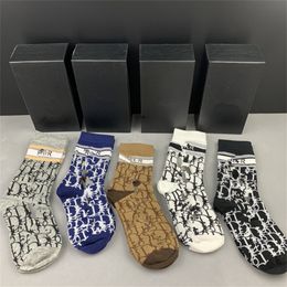 Best verkopende heren dames luxe sokken wollen kousen hoge kwaliteit senior straten comfortabele kniesok Designer s1