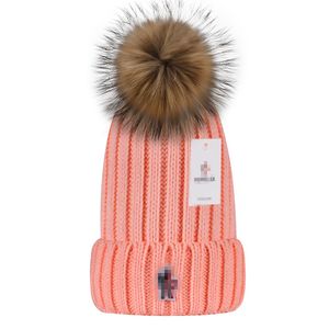 Top vente véritable casquette de boule de fourrure chapeau d'hiver pour les femmes unisexe laine tricoté coton tempérament de luxe polyvalent tricoté chapeau chaud Design chapeau ak7