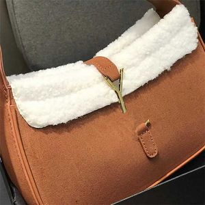 Top sacs à provisions Ysbag givré Designer une épaule sac à main femmes hiver en peluche sac fourre-tout poignée sac à main 221008