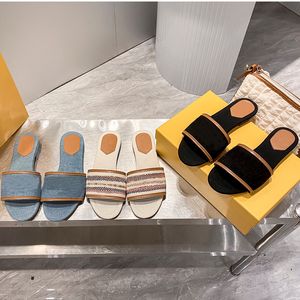top Slippers sandalen dames luxe schoenen Slippers hete verkoop buitensandalen zwart wit blauw geel sneakers 36-41 met doos