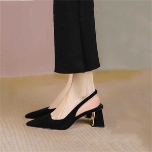 Top été sandale femmes chaussures simples automne Simple pointu dos creux talons hauts épais Baotou sandales tongs 240228