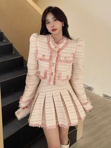 Bovenste tweedelige kleding van hoge kwaliteit Tassel Kleine geur Tweed 2 -delige set vrouwen korte jas jas rok sets Koreaanse mode zoete tweedelige pakken Spring Jacket Woman 56