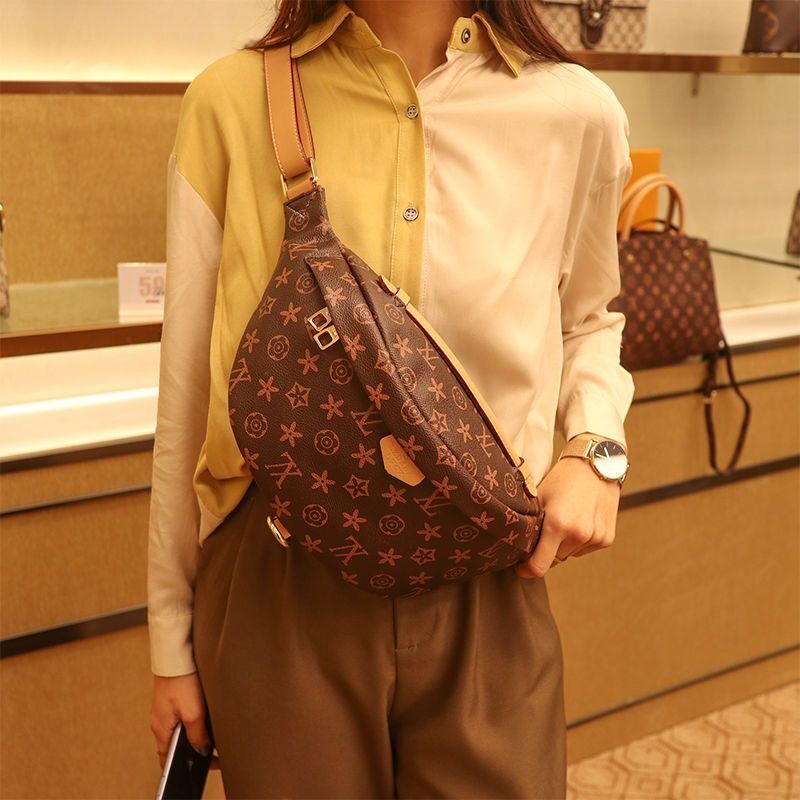 Toppmidjep￥sar 2023 Designer Fashion Handv￤skor Kvinnor H￶g kapacitet Broderi Composite Shopping Wallet Crossbody Bag Handv￤ska