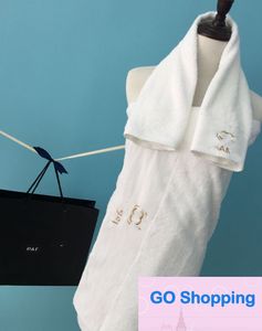 Top Großhandel Mode Fünf-Sterne-Hotel Badetuch aus reiner Baumwolle dreiteiliges Handtuch weißes Geschenkset