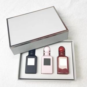 Top groothandelsprijs unisex fantastische parfumset 12 ml geschenken set rose cherry copy 3 stcs met geschenkdoos langdurige gratis levering