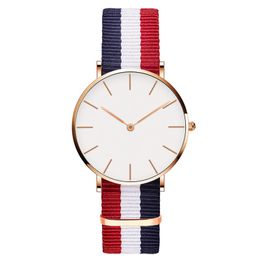 Reloj de mujer Relojes de cuarzo 40MM Pulsera de boutique Relojes de pulsera de negocios Reloj de pulsera de diseñador fresco para mujer