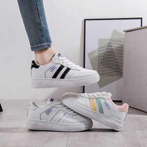 Top Femmes Chaussures Vulcanisées Nouveau Printemps Mode Blanc Plate-Forme Chaussures Décontractées Femmes Baskets Tenis De Mujer Sports Baskets En Plein Air Taille 35-40