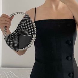 Tophigh recién caluroso bolso de noche de la fiesta redonda para mujeres manijas de perlas de las mujeres.
