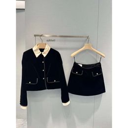 Tops Vestidos para la mujer Ann Revan Hepburn Style Black Velvet Satin Patchwork Pequeño fragante Fabricación A-Line