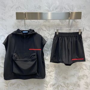 Tops kwaliteit dames tracksuits 2023 modes sport hoodie twee stuks shorts suits ontwerpers brief lente herfst kleding sets sml