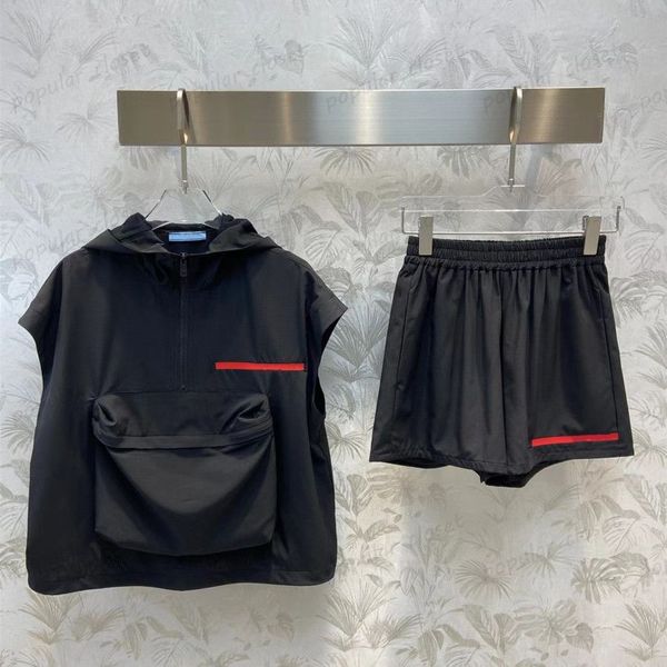 Tops Qualité Femmes Survêtements 2023 Modes Sports Sweat à capuche Deux pièces Shorts Costumes Designers Lettre Printemps Automne Vêtements Ensembles SML