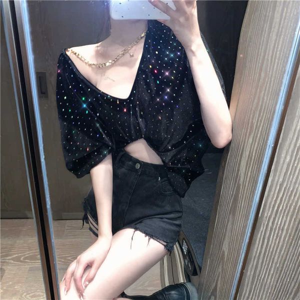 Tops Tees Summer Loose Col V Manches courtes Paillettes noires Femme T-shirts Chaîne Perles Sexy Creux Out Casual Street Wild 210610