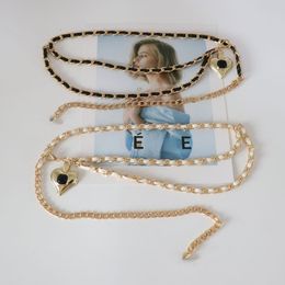 TopSelling Célèbre marque femmes chaîne de taille en métal décoration mode tempérament corde pêche coeur nombril concepteur ceinture de fête pour femmes fille