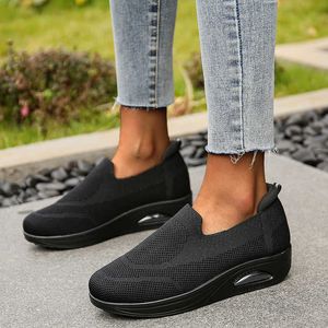 Topselling Stretch-stof voor vrouwen Canal Ad Ademend Mesh Slip op Wandelschoenen Vrouw Platform Sneakers Plus Size Designer Classic Luxury