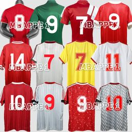 TORRES 92 93 Rétro Gerrard 77 78 79 Maillots de football Suarez FOWLER 81 82 83 84 DALGLISH Maillots de football McMANAMAN 1965 Maillot85 86 Barnes 87 88 89 Rush 90 91