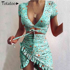 Totatoop Floral Print Lace Up Bandage Robe d'été pour femmes 2021 Creux Cut Volants Bandage Wrap Robe Plage Vacances Boho Robe X0521