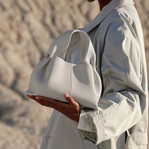 sac fourre-tout sac de créateur sac à bandoulière à la mode et polyvalent sac de boulettes luxueux sac de marque de niche en cuir de haute qualité design plissé et sensation haut de gamme