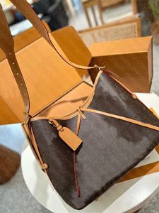 Sac fourre-tout sacs de créateurs Shopping fourre-tout en cuir femmes sacs à main de luxe classique fleur épaule sac en plein air