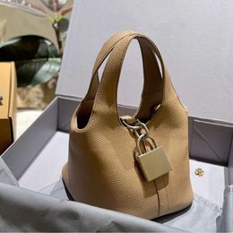 sac fourre-tout casier hobo concepteur panier de légumes panier hobo verrouillage de tête de tête de camionnette sacs à corps crossbody sac à eau sac sous-bras sac pour femmes